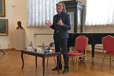 Никас Сафронов о саратовском экс-губернаторе Дмитрии Аяцкове: Своих не бросаю