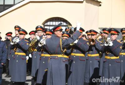 Вице-губернатор Ленобласти посетил акцию «Мы – армия страны!» в Петербурге