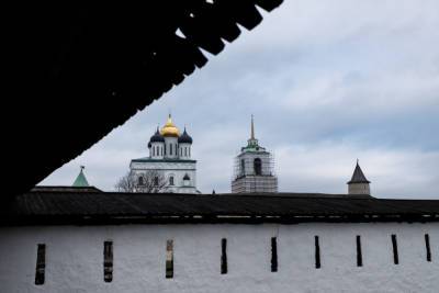Предложение закрыть Псквоскую область для туристов в мае прокомментировал губернатор