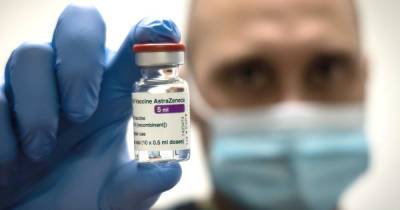 Более 40 привитых вакциной AstraZeneca британцев умерли из-за тромбов