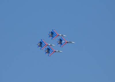 Боевая авиация отрепетировала воздушное шоу над Дворцовой площадью