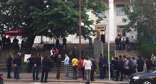 Активисты потребовали от властей Нагорного Карабаха отчета о кредитах чиновникам