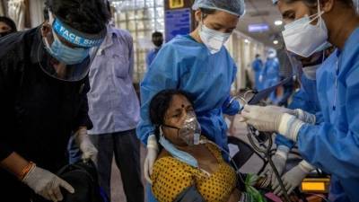 «Жест солидарности»: Россия передала Индии 22 тонны медоборудования и лекарств