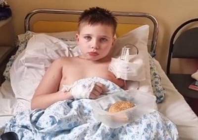 Мальчик, потерявший руку и ноги в ДТП под Рязанью, испытывает жуткие боли после операции