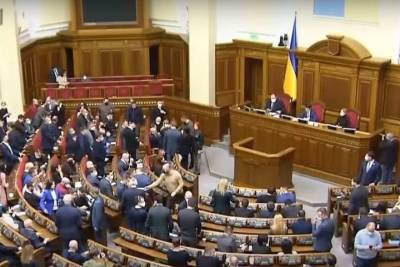 Украинская оппозиция выступила против закона о продаже земли иностранцам