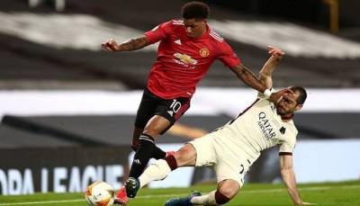 Манчестер Юнайтед разгромил Рому в полуфинале Лиги Европы в матче с восемью голами