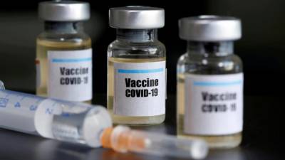 Ситуацию с вакцинацией и сферой здравоохранения вынесут на СНБО – СМИ