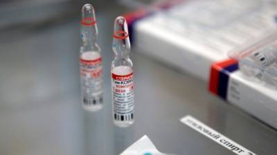 Альтштейн оценил скорость модернизации вакцины к мутациям коронавируса