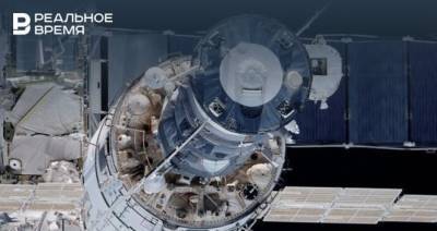 Космонавт из Бугульмы заделывает трещину на МКС герметиком