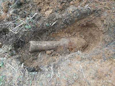 Возле школы в Смоленске нашли фугасную мину