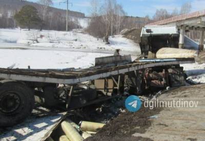 В Башкирии грузовик вылетел в кювет, водитель погиб