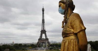 Минимум на месяц: Францию закрывают на локдаун и комендантский час