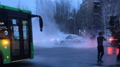 Газовый баллон взорвался в автомобиле такси на пересечении Республики и Воровского
