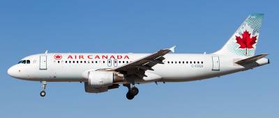 Канада предупредила авиакомпании об опасности полетов над Украиной