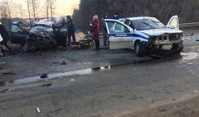 В Башкирии экипаж ДПС столкнулся с двумя автомобилями, четыре человека в больнице