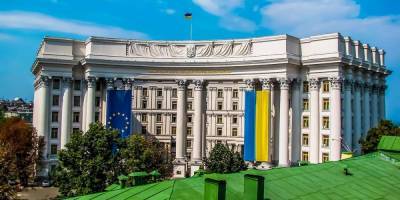 Украина обвинила Россию в "краже" радиочастот и собралась в суд