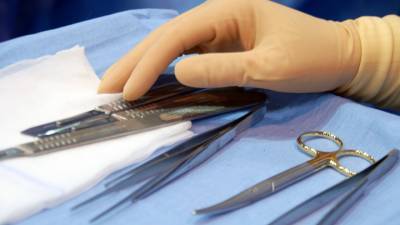 Питерские врачи удалили мужчине семикилограммовую опухоль