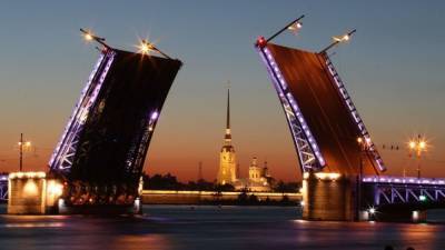 Навигация и регулярный развод мостов начнется в Петербурге 10 апреля