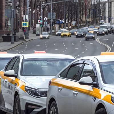 Глава ГИБДД России отметил увеличение смертности в авариях с такси
