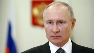 Путин блефует, – российский политолог о войне с Украиной
