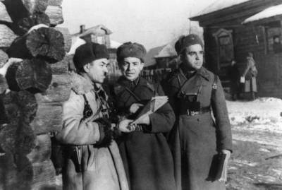 Почему командиры Красной Армии на фронте воевали пистолетами