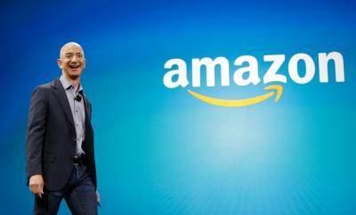 Сиял от счастья: Джефф Безос был в восторге от логотипа Amazon и сказал забавную фразу