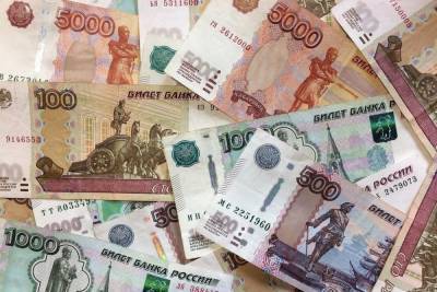 34 студенческие семьи Удмуртии получили матпомощь в 100 000 рублей