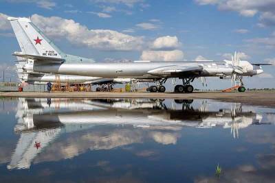 Российские Ту-142 устроили налет на флот США у берегов Аляски и Канады