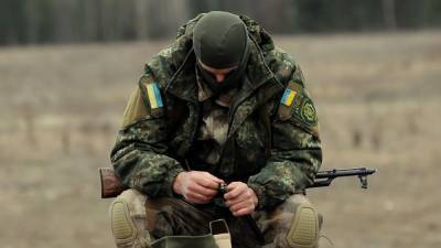 В Черниговской области солдат-контрактник застрелился из АК-74