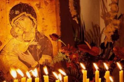 Плохой знак: в церкви под Мелитополем замироточила икона Казанской Божией матери. ФОТО