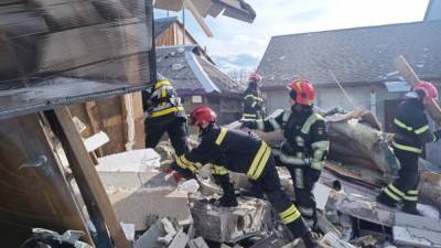 В Киеве из-за взрыва обрушился двухэтажный дом: под завалами могут быть люди