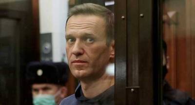 В колонию к Навальному присылают пропагандистов RT, а также предлагают ему лечиться никотиновой кислотой