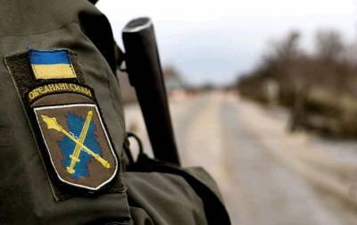 На Донбассе от подрыва на мине погиб военный