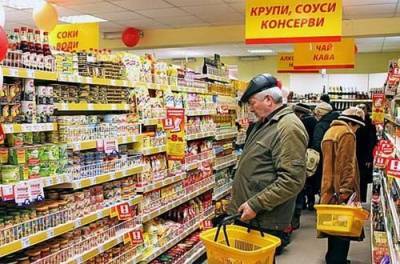 Украинцы останутся без штанов: экономист дал прогноз по ценам на продукты