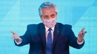Заразившийся коронавирусом президент Аргентины рассказал о самочувствии