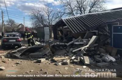 В Киеве во время газовых работ частный дом взлетел на воздух
