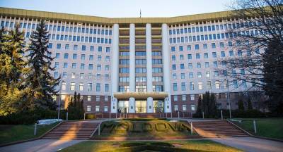 Президент Молдовы распустила парламент и назначила досрочные выборы