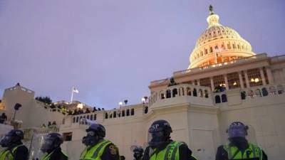Число арестованных по делу о нападении на Капитолий превысило 430 человек