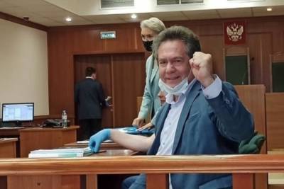 Лидер движения За новый социализм Платошкин госпитализирован из суда