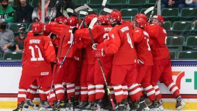 Юношеская сборная России по хоккею разгромила немцев в матче чемпионата мира