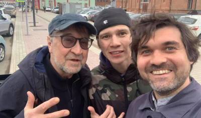 Уфимцы заметили в центре города гуляющего музыканта Юрия Шевчука