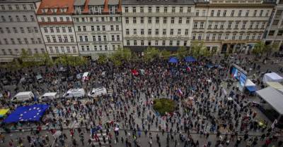 ФОТО: в Праге протестовали против президента Чехии
