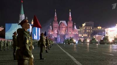 В Москве прошла первая ночная репетиция парада в честь 76-й годовщины Победы