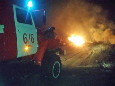 В Башкирии горит газопровод над автомобильной дорогой
