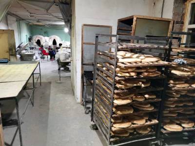 Мигранты, пиратские программы и "левая" электроэнергия: в Астраханской области закрыли пекарню