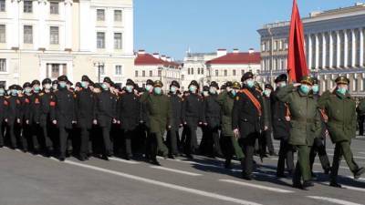 В Петербурге ограничили движение в связи с репетицией парада