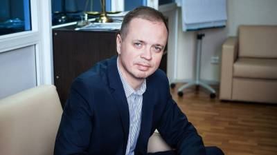 Силовики задержали в московской гостинице адвоката Ивана Павлова