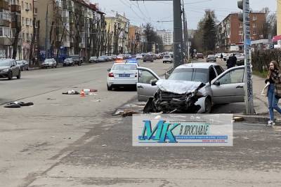 В центре Ярославля произошло крупное ДТП, есть пострадавшие