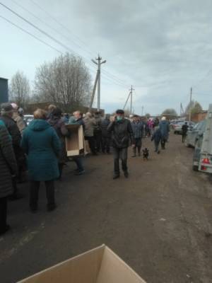 Около птицефабрики в Ермаково столпилось около тысячи недовольных вологжан