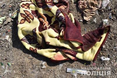 Под Тернополем мать выбросила младенца на свалку: Ребенок умер